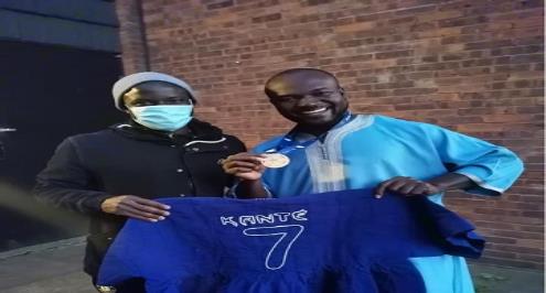 صديقه يحكي ليلا كورة.. كواليس اللقاء بكانتي.. ومفاجأة غير متوقعة